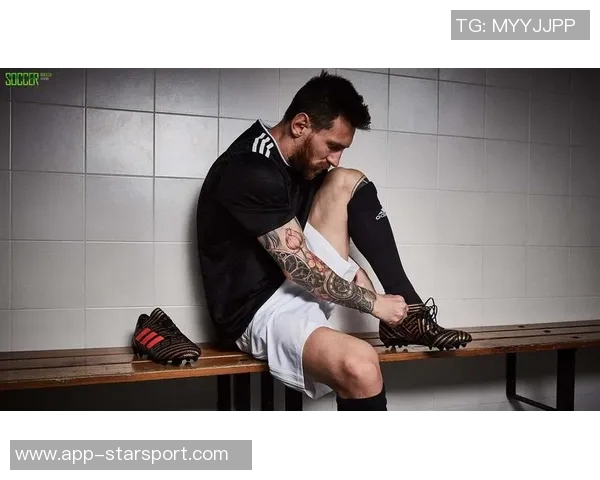 球星脚下的荣耀：精选世界顶级足球鞋与球员搭配高清图集