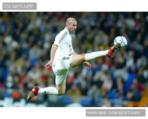 回顾经典足球传奇球星风采图片 展现历史辉煌瞬间